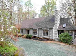 2720 Willow Oak Cir, Charlottesville, VA 22901