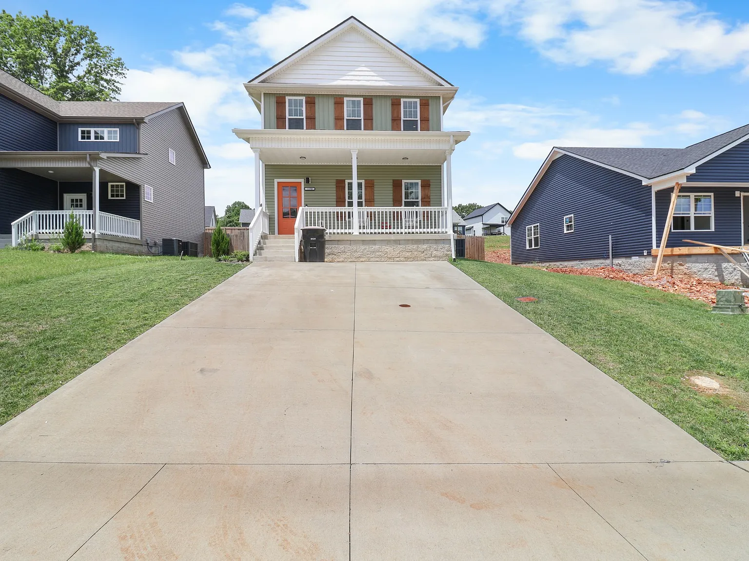 3 bed, 2.5 bath, 1530 sqft, $1,675 — Photo 3