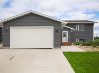 1001 Nano Nagle Ave NE, Aberdeen, SD 57401