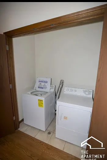 677 N Peoria St #2 — Photo 11