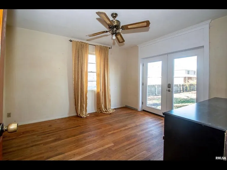 309 E Harrison St — Photo 7