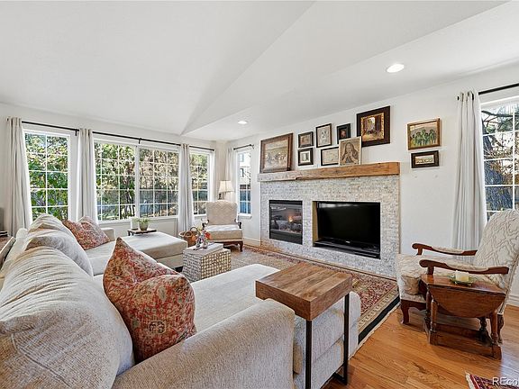 4th image of 6422 S Dallas Court
