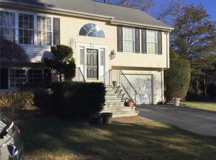 11 College Hill Rd APT 2B, Warwick, RI 02886