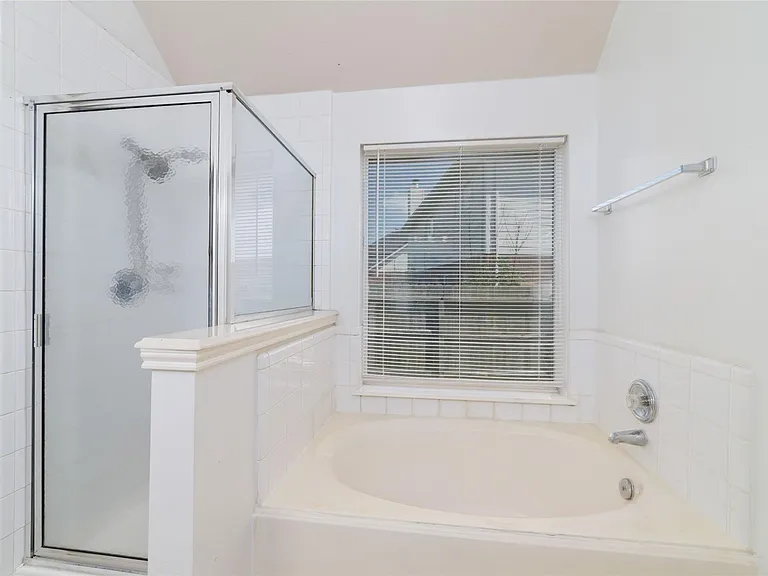 8207 Aliso Canyon Ln — Photo 17