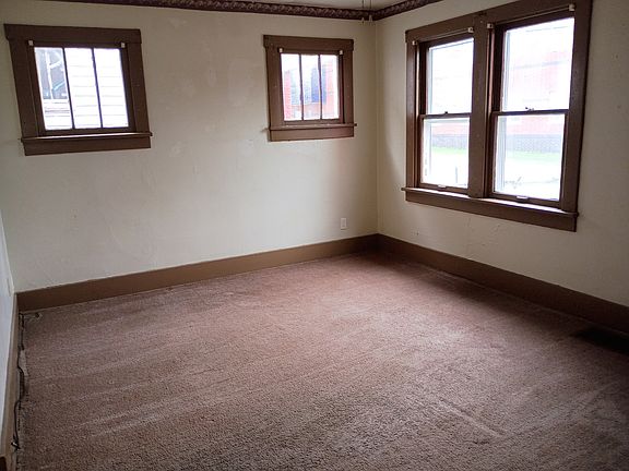 2nd image of 34 N Gordon St