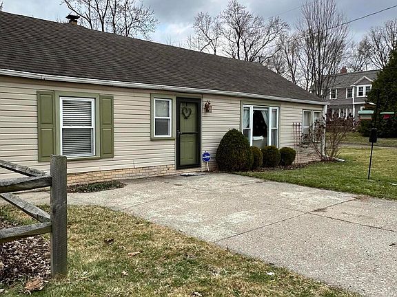 2nd image of 5001 Golden Rd