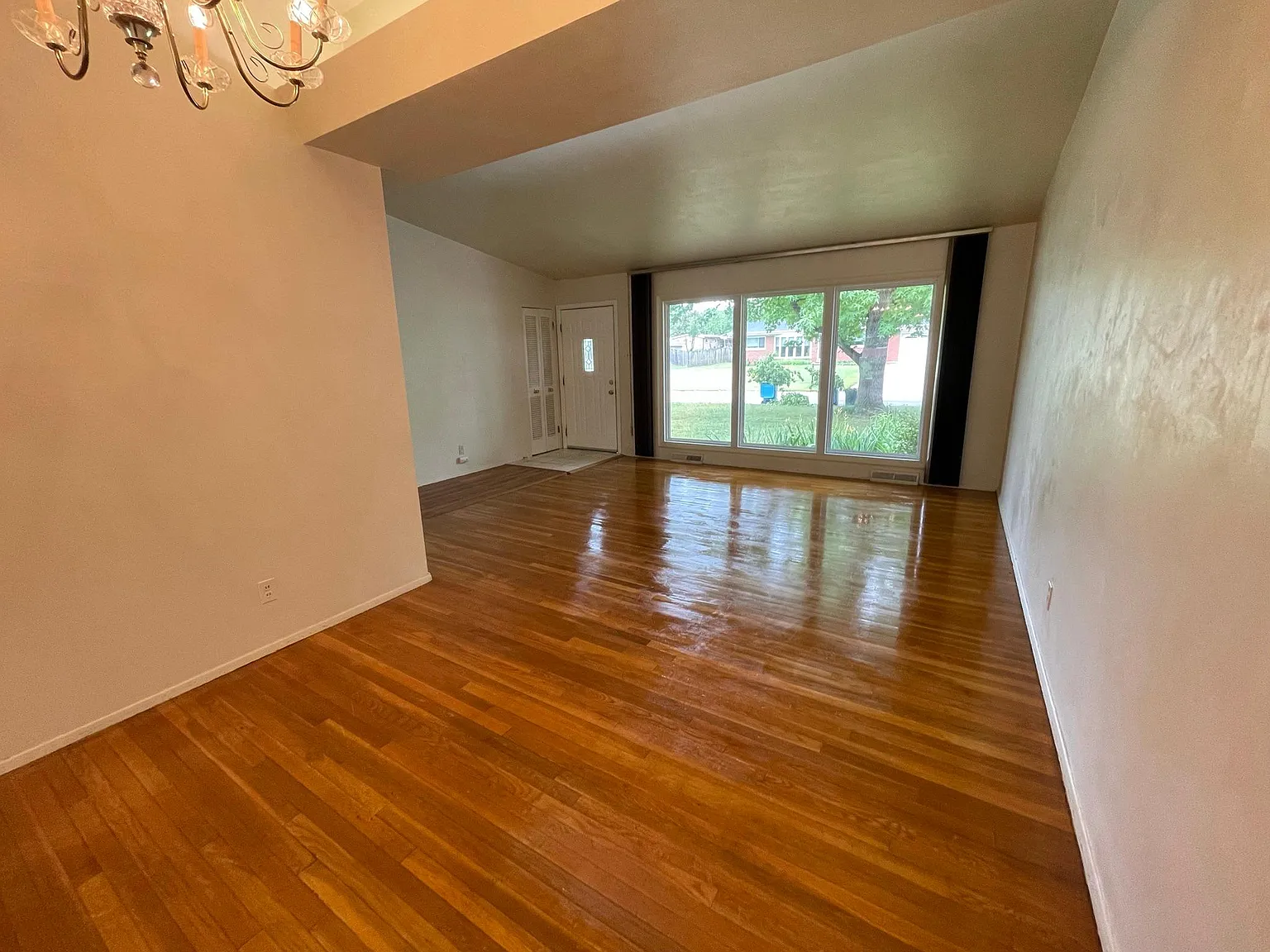 1188 Cimarron Dr — Photo 3