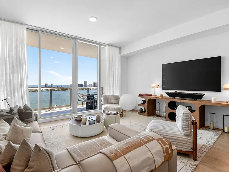 220 Lake Shore Dr #1708 — Photo 11