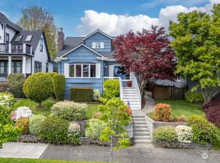 3043 Belvidere Ave SW, Seattle, WA 98126