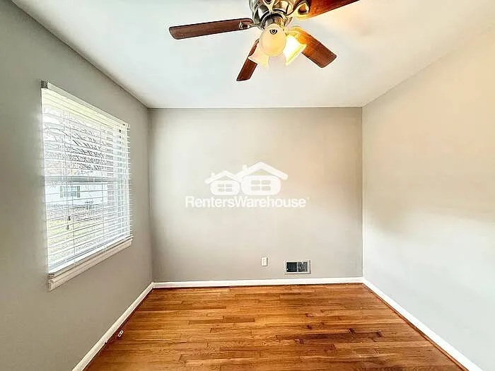 940 Center Way SW — Photo 11