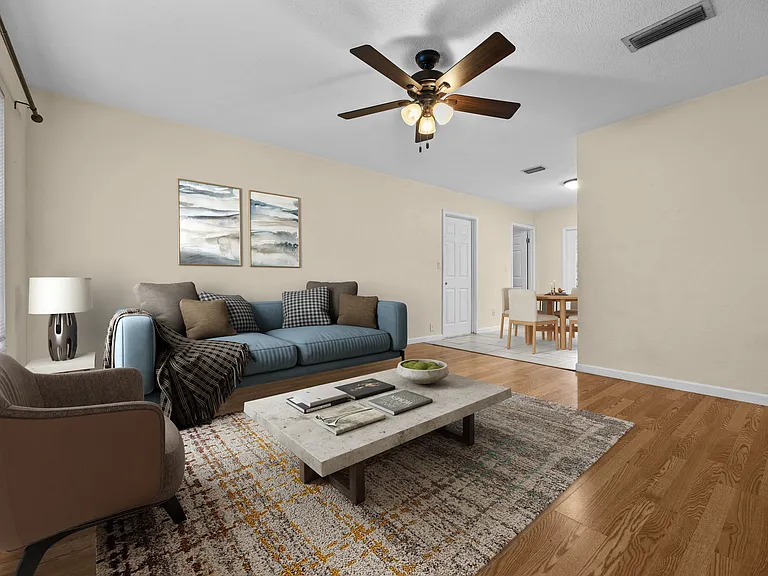 2502 NW 54th Blvd — Photo 7