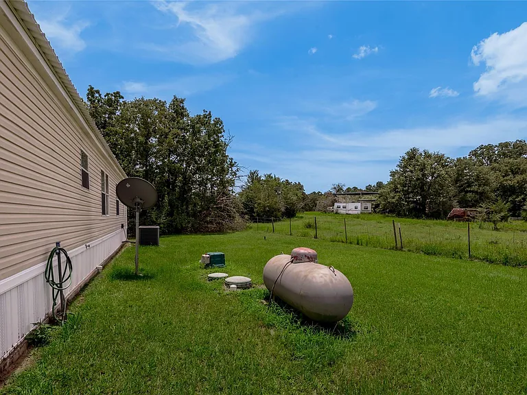 37 Riverside Ln #A — Photo 31
