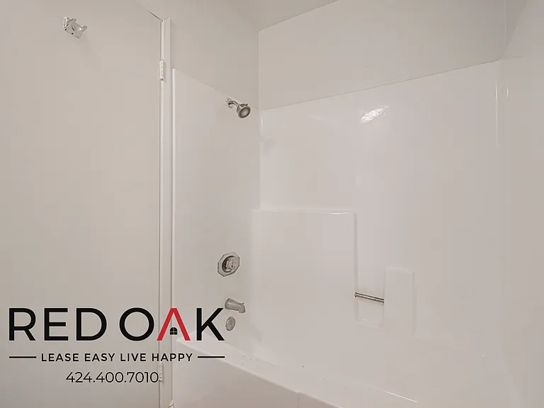10346 Commerce Ave #6 — Photo 11