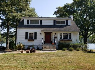 74 Lake Dr W, Wayne, NJ 07470