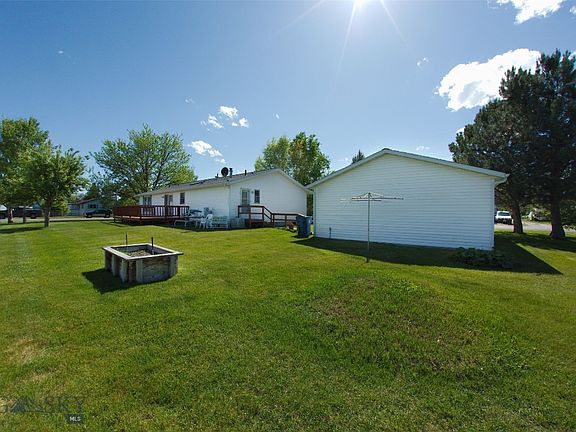 4th image of 121 6th Ave E