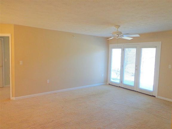 3rd image of 1927 Waterstone Blvd APT 102
