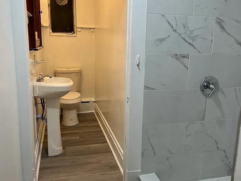 310 Roup Ave #1A — Photo 21