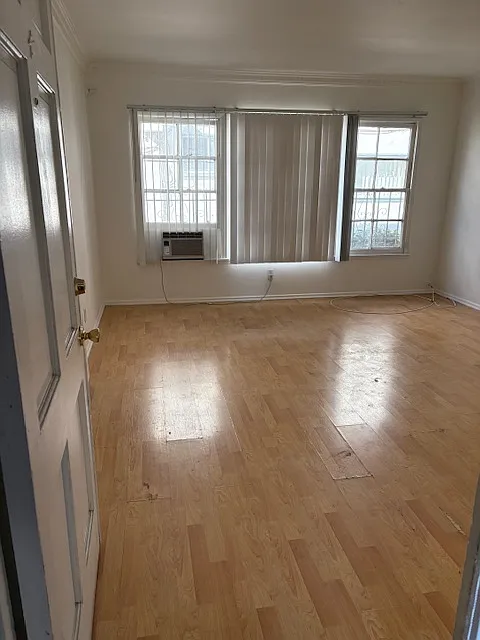 Building Photo - 3330 S Durango Ave #4