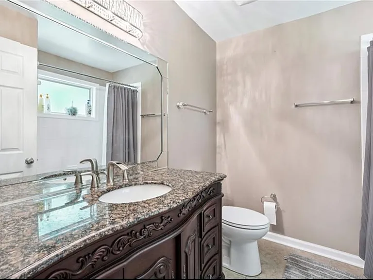 204 Summer Pl — Photo 15