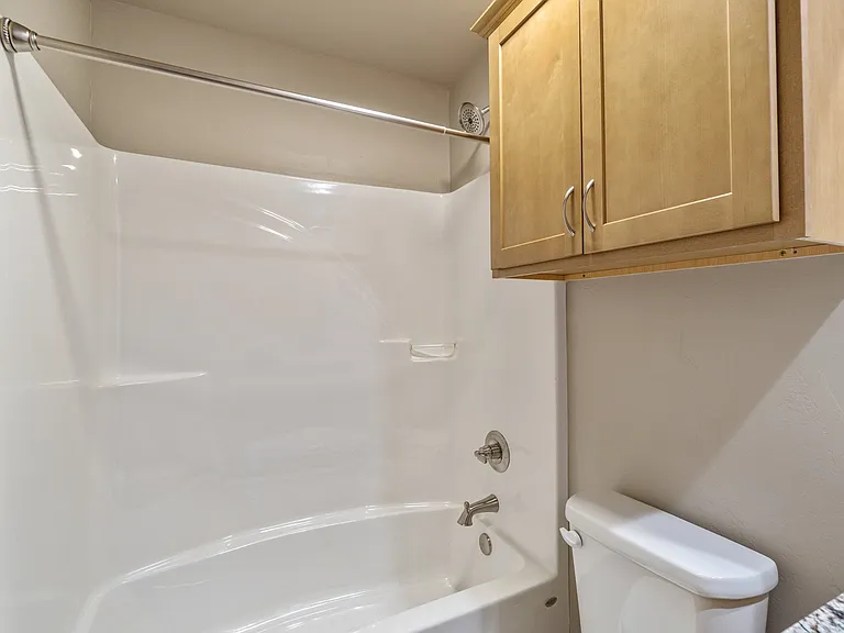 230 N Duncan St — Photo 14