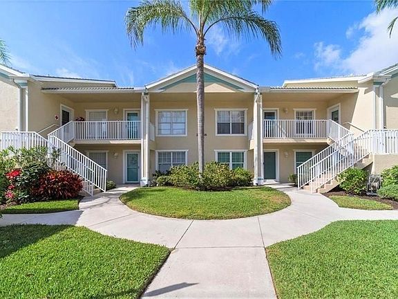2nd image of 25756 Lake Amelia Way Unit 103