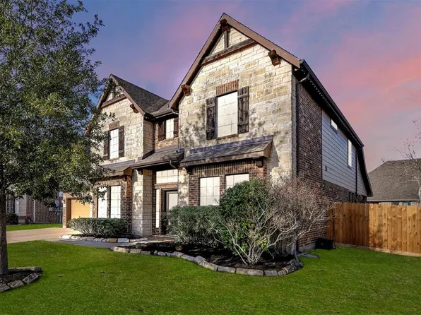 12406 Agate Lane, Mont Belvieu, TX 77535