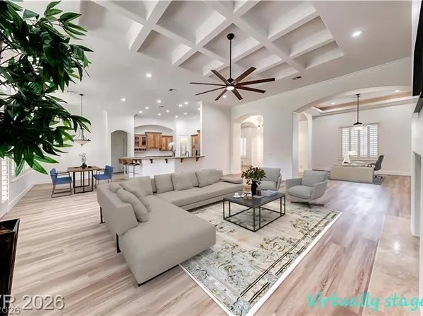 211 Viewmont Dr, Henderson, NV 89015