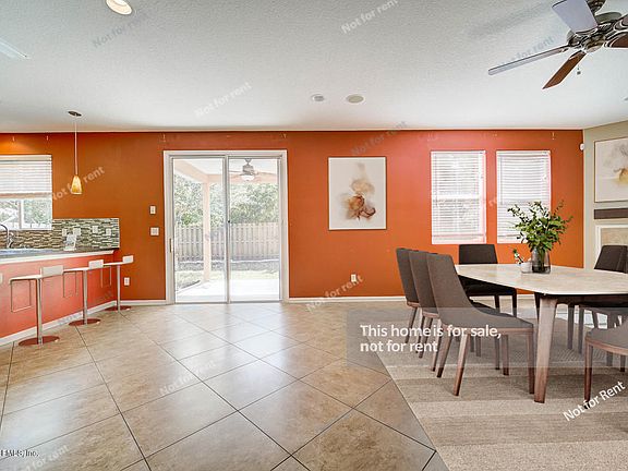 3rd image of 308 Bostwick Cir