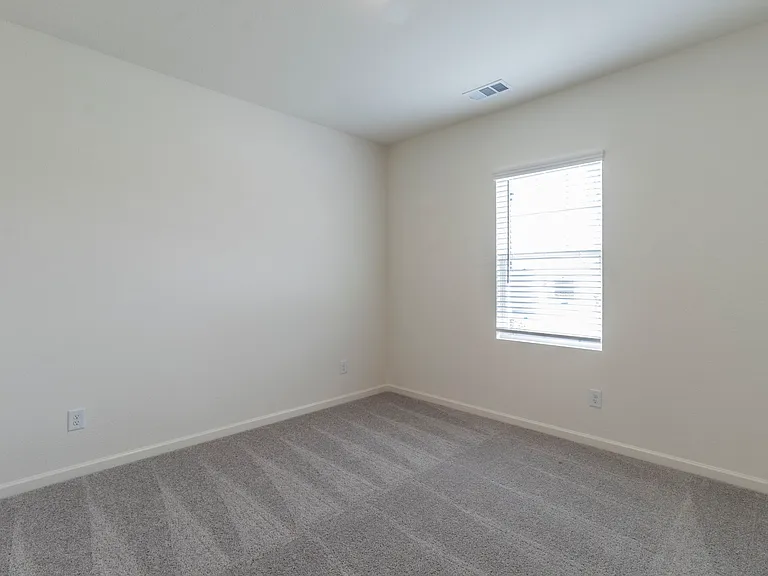 1888 Everglades Dr — Photo 12