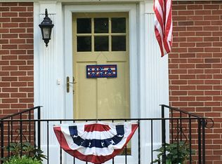 545 Bradley Ct, Decatur, IL 62522