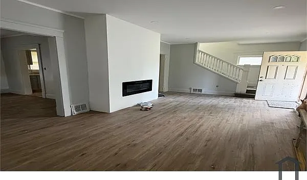3375 E 142nd St — Photo 5