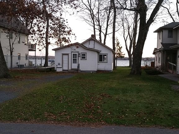 5th image of 7749 N Shore Cir N