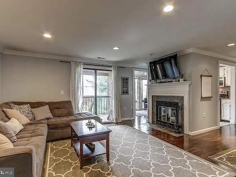 13124 Wonderland Way #21-303 — Photo 6