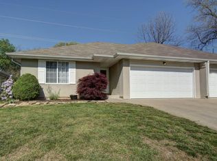 1029 S Elder Ave, Springfield, MO 65802