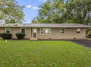 115 W Division Rd, Valparaiso, IN 46385