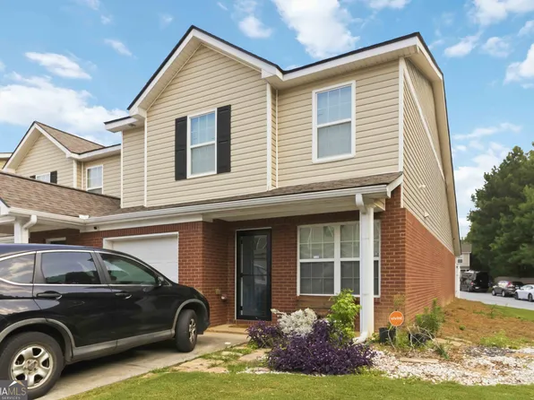342 Tara Commons Cir, Loganville, GA 30052