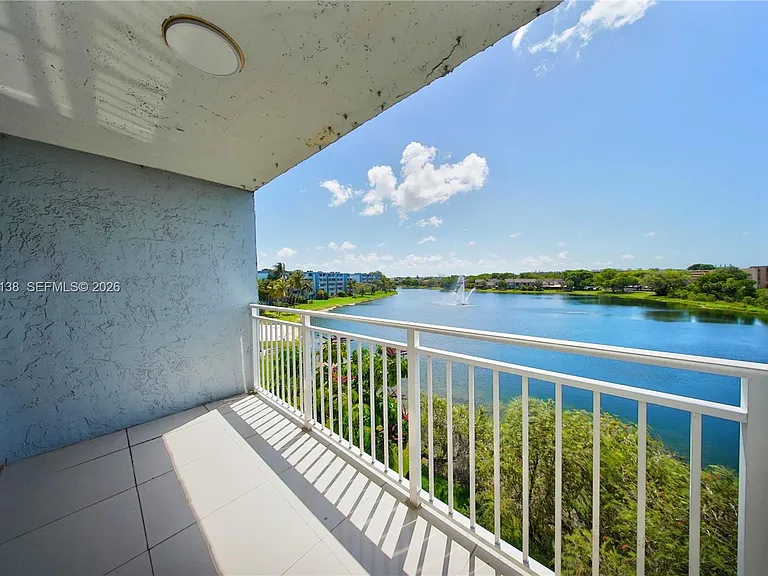 9351 Fontainebleau Blvd #B415 — Photo 12