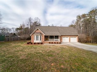 7945 Stokes Line Ln, Walnut Cove, NC 27052