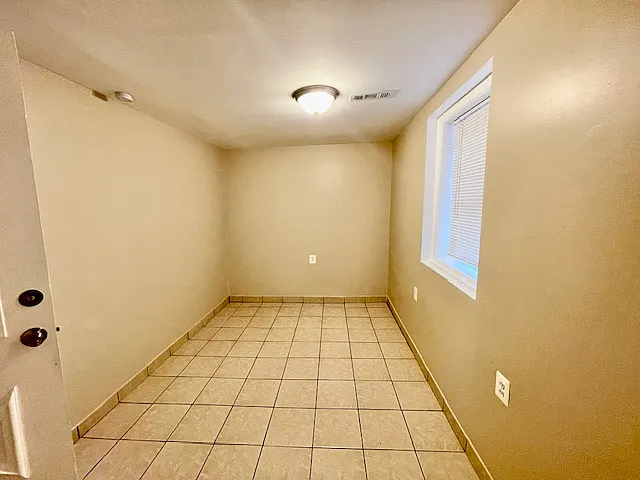 2237 W 19th St #CH1 — Photo 8