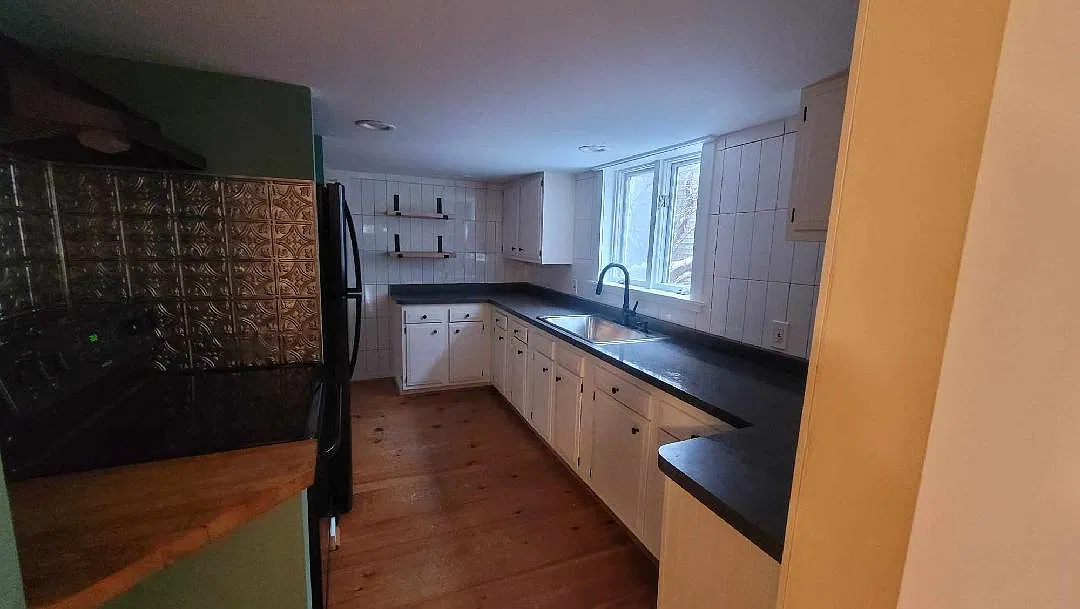 2 bed, 1200 sqft, $1,600 — Photo 1