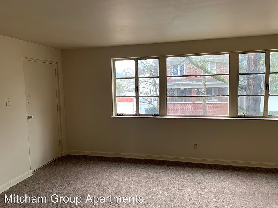 1st image of 112 Knox St #23