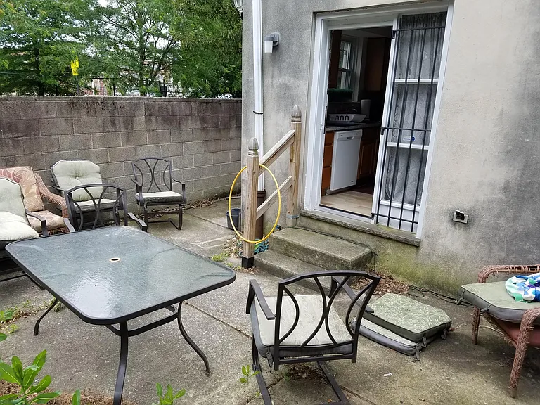 1901 Mount Vernon St #1 — Photo 6