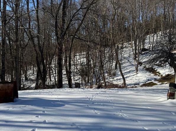 477&479 Abney Rd, Beaver, WV 25813