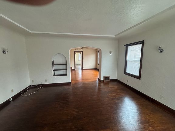 5th image of 638 Alabama St
