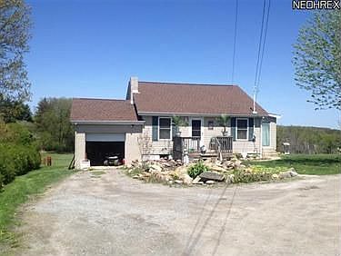 2nd image of 821 Crestview Dr