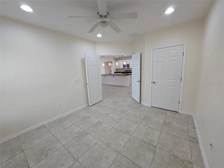 2246 Waukegan Dr — Photo 27