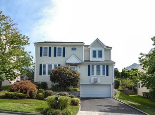 64 Belle Fair Rd, Pt Chester, NY 10573