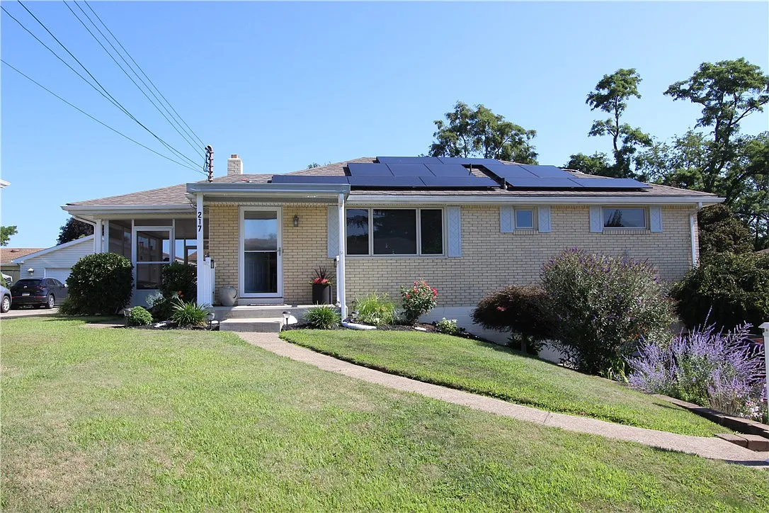 217 Barbara Dr photo 1