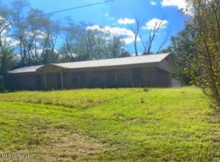 1443 Mars Hill Rd, Carthage, MS 39051