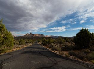 2493 Navajo Cir, Springdale, UT 84767